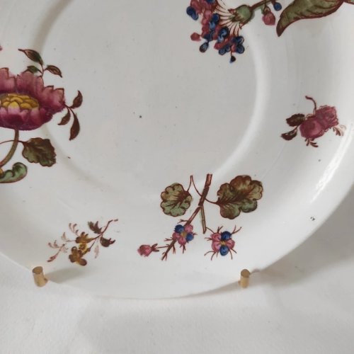 Petite assiette, Soutasse ancienne, Creil et Montereau, décor floral