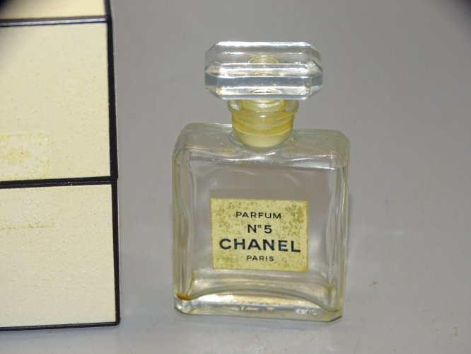 -PETITE BOITE AVEC FLACON MINIATURE PARFUM CHANEL N° 5 VIDE COLLECTION VITRINE D