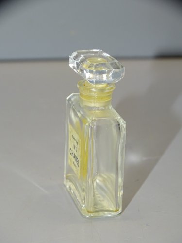 -PETITE BOITE AVEC FLACON MINIATURE PARFUM CHANEL N° 5 VIDE COLLECTION VITRINE D
