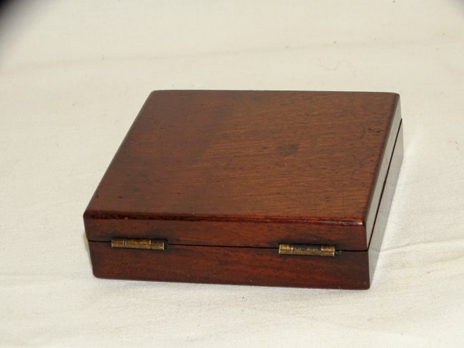 -PETITE BOUSSOLE de POCHE de MARINE BOIS OBJET DE VITRINE COLLECTION   D
