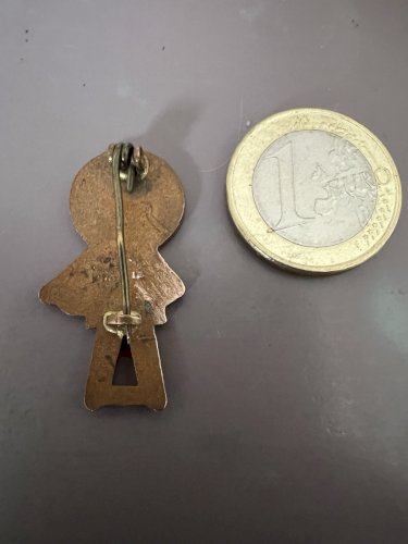 Petite Broche Ancienne Publicitaire Vintage UK Vers 1950  Émaillé Tennis- Golden