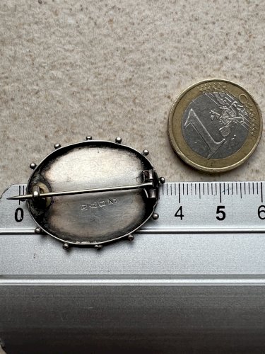 Petite Broche Argent Massif Unisex Souvenir Xixe Siècle Ancienne York Minster