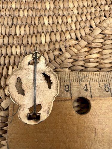 Petite Broche Napoléon Ill en plaqué or vintage, ancien Collection Unisex
