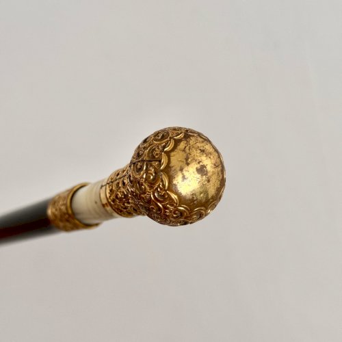 Petite canne ou baguette de chef d'orchestre fin XIXe métal doré et nacre M3688