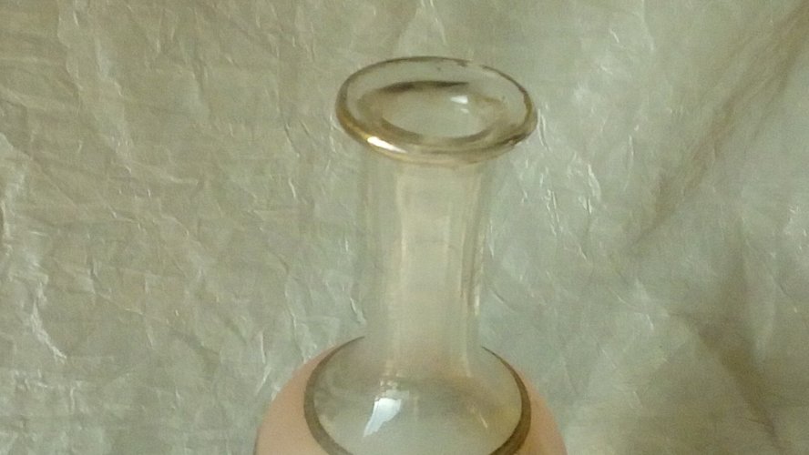 PETITE CARAFE EMAILLEE ET PEINTE EN VERRE ART NOUVEAU*