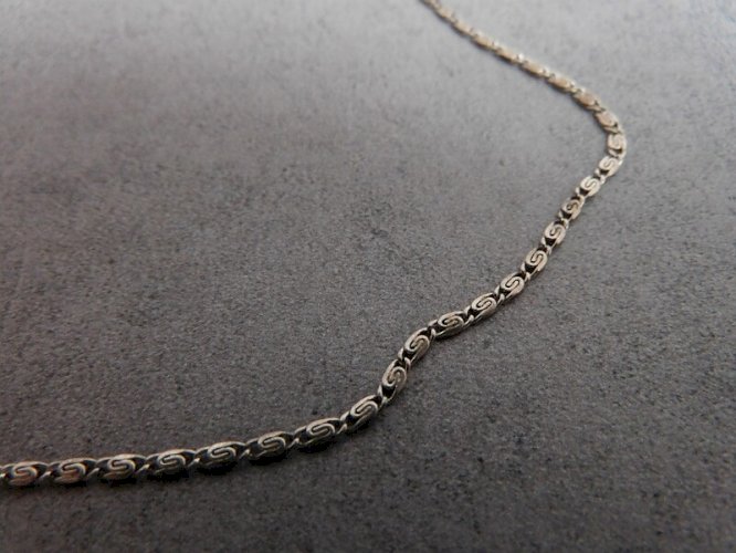 PETITE CHAINE EN ARGENT DE 54 CM DE LONG ET 3.7 GRAMMES