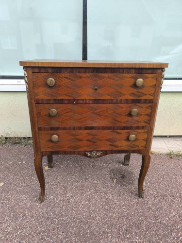 Petite Commode De Style Louis XVI En Marqueterie Vers 1930/1950