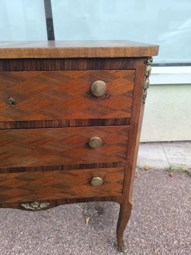 Petite Commode De Style Louis XVI En Marqueterie Vers 1930/1950