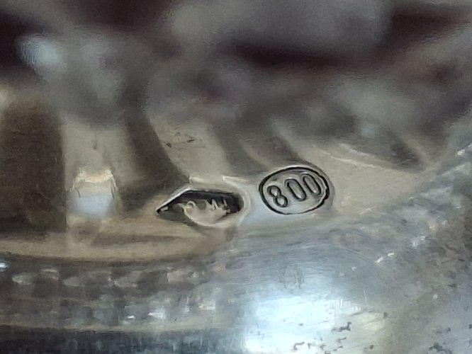 Petite coupe de service en cristal sur piédouche en argent 800 / 1000 diamètre 14,8 cm hauteur 6 cm