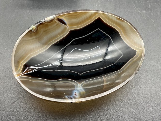 petite coupe en agate sculptée forme ovale Chine XIXEME
