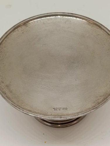 petite coupe sur pied de presentation signée Sambonet en bon etat