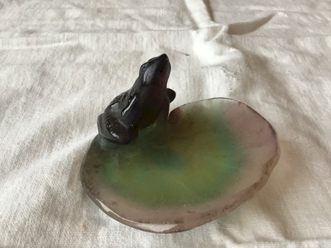 PETITE COUPELLE BAGUIER EN PÂTE DE VERRE DAUM FRANCE GRENOUILLE