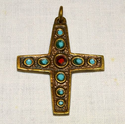 - PETITE CROIX PECTORALE BRONZE DOMINIQUE PIECHAUD avec émail Bleu & Rouge    D