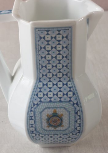 Petite cruche / pichet à lait, Galapagos, Bernardaud, en porcelaine de Limoges ^