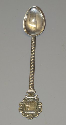 -PETITE CUILLERE ARGENT poinçons illisibles BLASON en BOUT de MANCHE   D