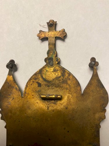 Petite icône ancienne de la Vierge Marie – médaillon néogothique, fin XIXᵉ siècle