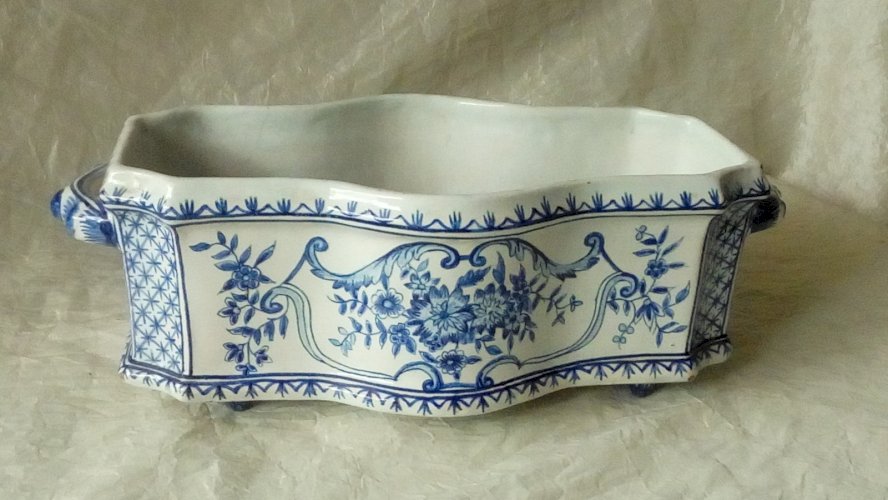 PETITE JARDINIERE RAFRAICHISSOIR  FAIENCE DESVRES FOURMAINTREAU  FRÈRE COURQUIN