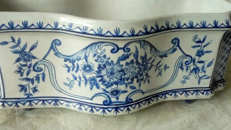 PETITE JARDINIERE RAFRAICHISSOIR  FAIENCE DESVRES FOURMAINTREAU  FRÈRE COURQUIN