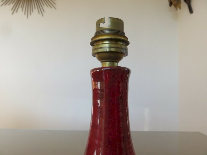 PETITE LAMPE EN CERAMIQUE ROUGE FEU ANNEES 50 60