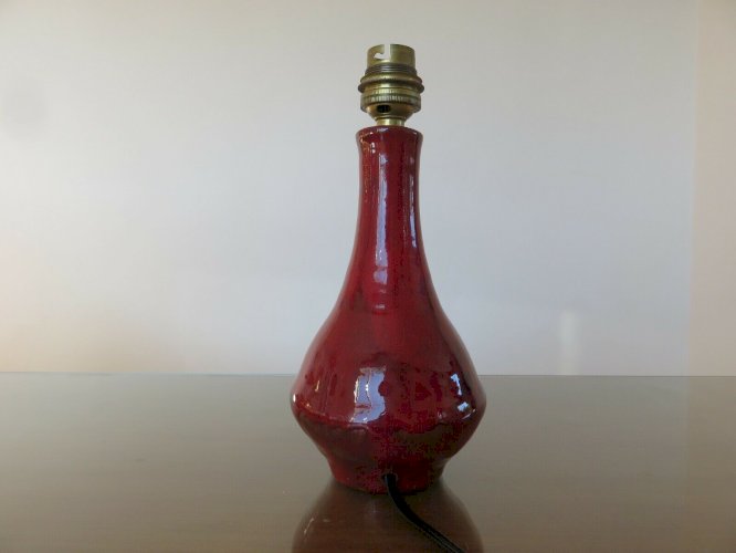 PETITE LAMPE EN CERAMIQUE ROUGE FEU ANNEES 50 60