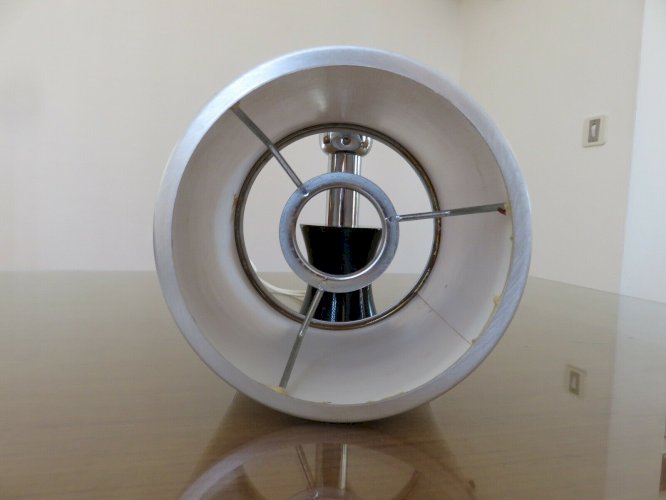 PETITE LAMPE EN RESINE NOIRE ET METAL CHROME TYPIQUE ANNEES 70 VINTAGE