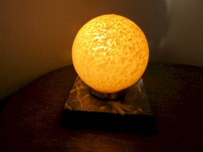 PETITE LAMPE SOCLE EN MARBRE ET VERRE DE CLICHY JAUNE ANNEES 30 40 VINTAGE