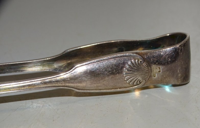 -PETITE PINCE à SUCRE CHRISTOFLE DANS SA BOITE JUS de GRENIER COLLECTION  D