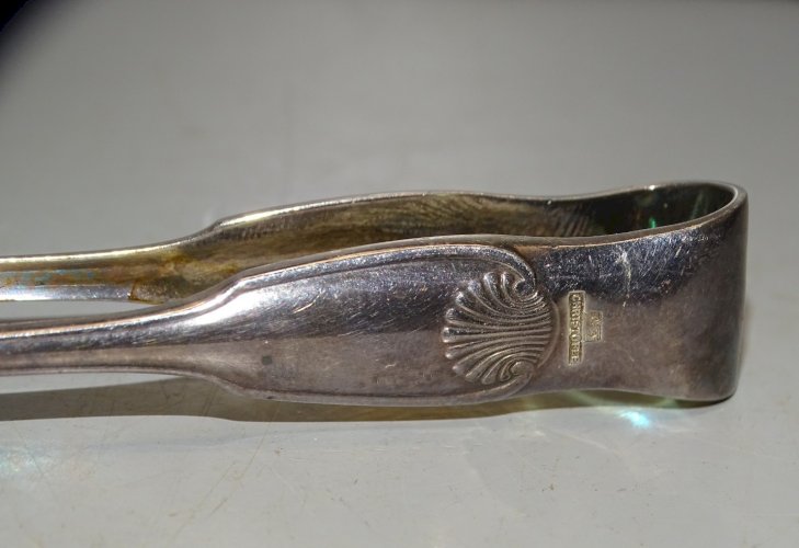 -PETITE PINCE à SUCRE CHRISTOFLE DANS SA BOITE JUS de GRENIER COLLECTION  D