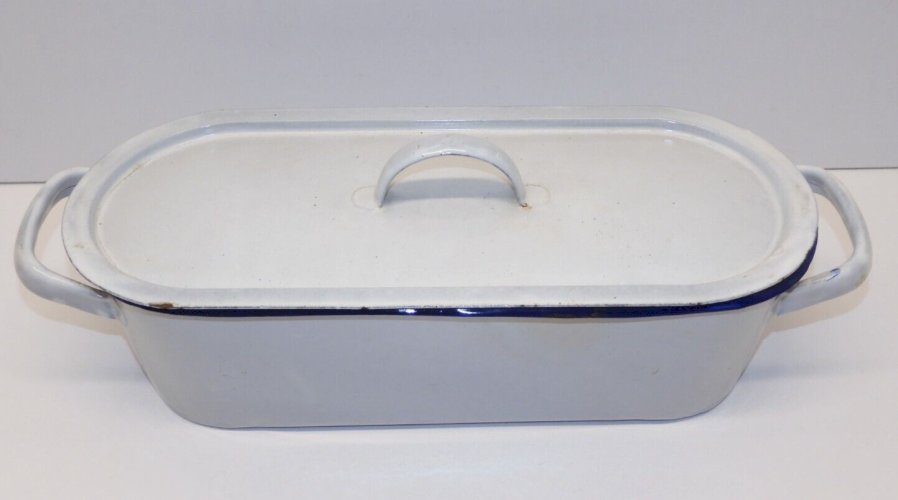 -PETITE POISSONNIERE TOLE EMAILLEE BLANCHE ou USTENSILE DE LABO  déco CUISINE  D