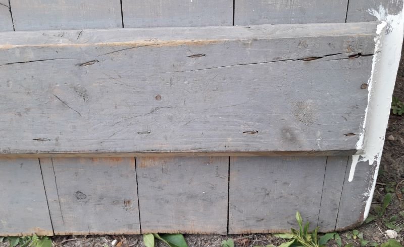 Petite porte ancienne en sapin H120xL60cm (trappe d’escalier) 