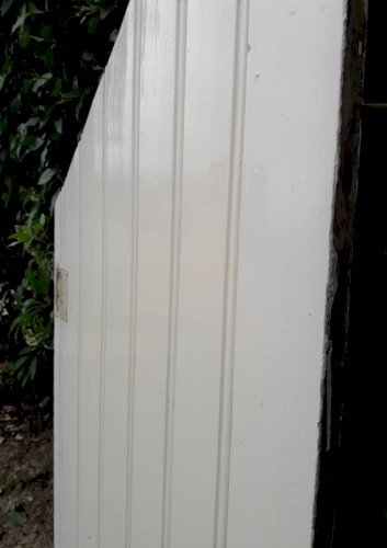 Petite porte ancienne en sapin H120xL60cm (trappe d’escalier) 