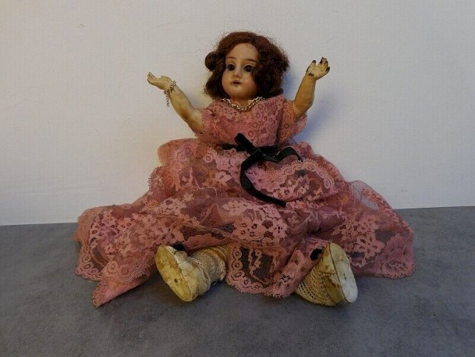 PETITE POUPEE ANCIENNETETE  EN PORCELAINE 4/6