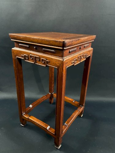 Petite sellette Chine style Ming ou Qing piédestal porte-plante bout de canapé