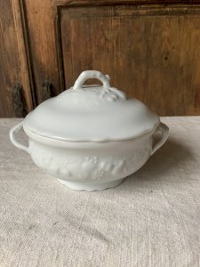 Small white porcelain soup tureen Ph Deshoulières
