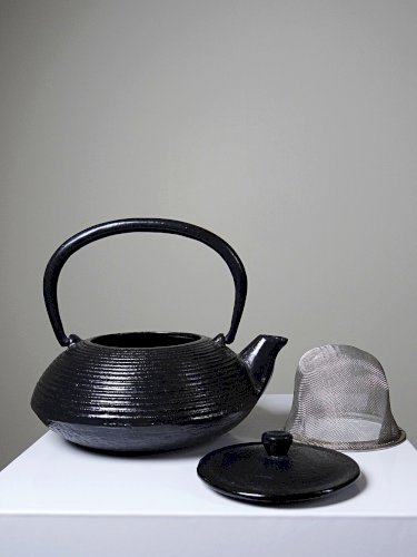 Petite théière en fonte noir Japonaise vintage 400ml