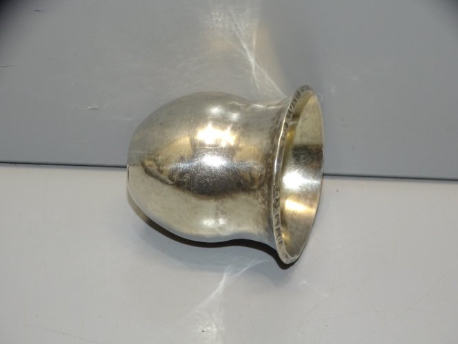 -PETITE TIMBALE ARGENT MASSIF FABRIQUEE AVEC UNE PIECE EN ARGENT