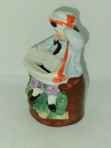 petite tirelire ancienne a casser en bon etat