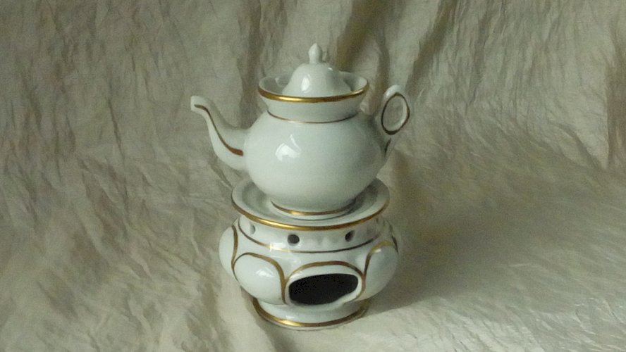 PETITE TISANIERE EN PORCELAINE DE PARIS DINETTE POUPEE*