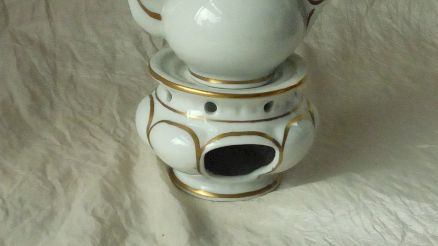 PETITE TISANIERE EN PORCELAINE DE PARIS DINETTE POUPEE*