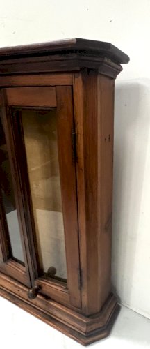 Petite vitrine murale a deux portes XIX siècle