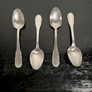 Petites cuillères en argent