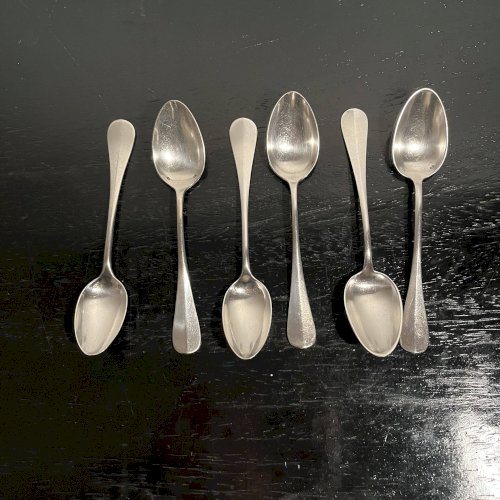 Petites cuillères en métal argenté