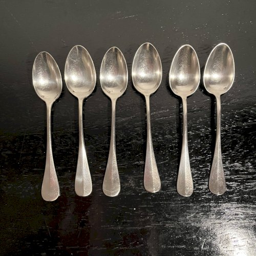 Petites cuillères en métal argenté