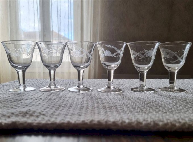 Petits verres à pied