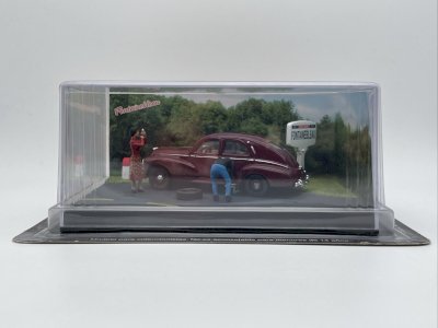 Peugeot 203 No. 3 the puncture 1/43 Altaya