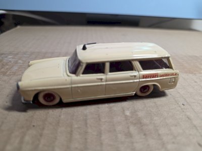 Peugeot 404 break ELIGOR