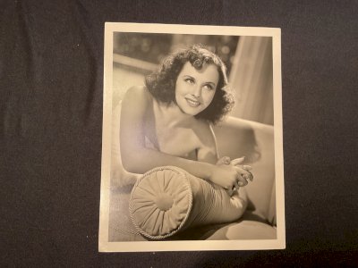 photographs by LUISE RAINER Vintage original print