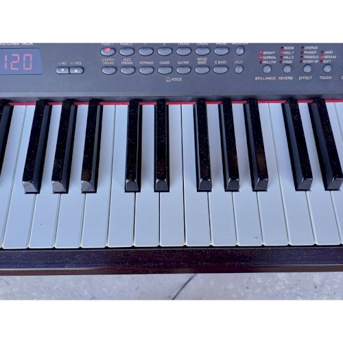 Piano Yamaha Clavinova électrique et Numérique