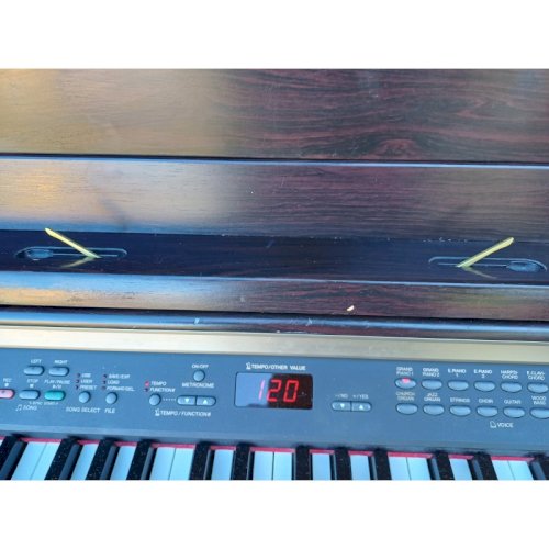 Piano Yamaha Clavinova électrique et Numérique
