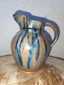 pichet ancien dans le style gilbert metenier ou denbac en bon etat